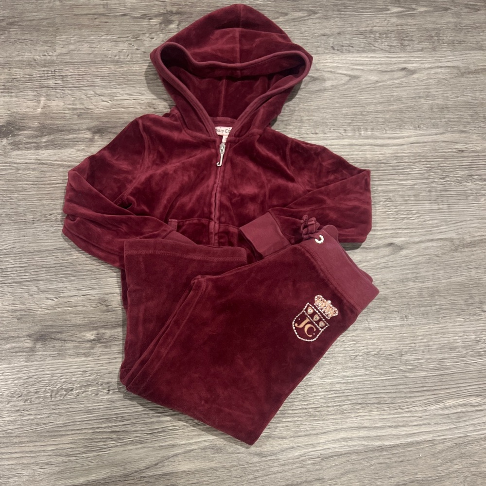 Juicy Couture Size 2/3 Maroon Velour Set